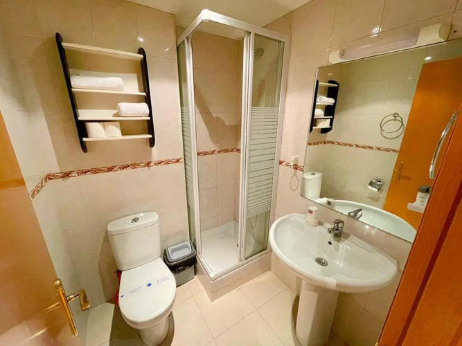 Apartamentos Pantebre 3000