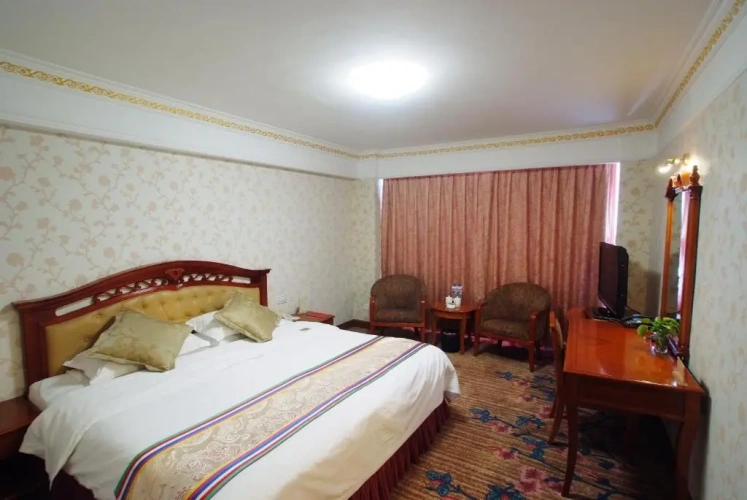 Deluxe Suite with view