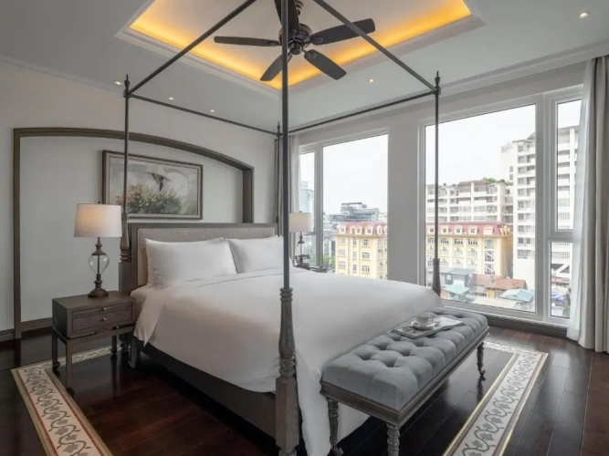 Deluxe Suite