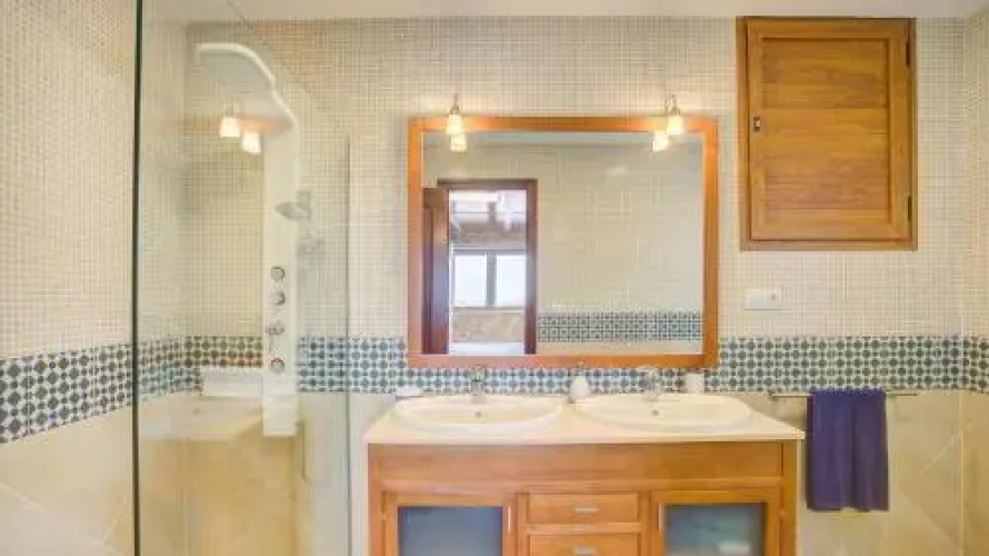 Daniel's Luxury House - Ocean View and Heated Pool