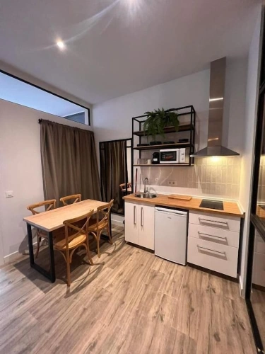Deluxe Studio