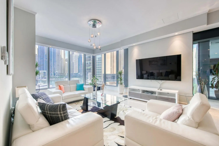 Luxury Apt w Private Jacuzzi Overlooking the Water