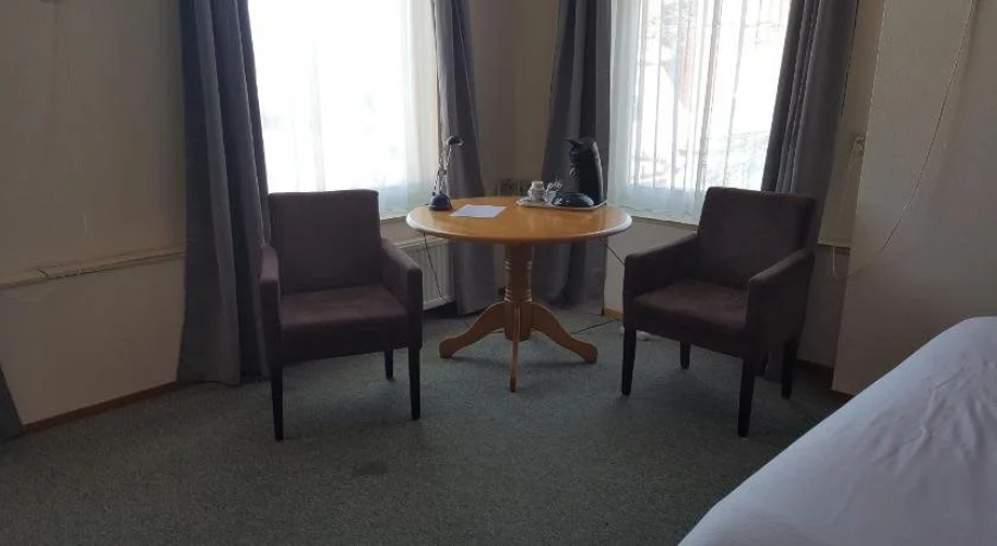 Hotel het Gemeentehuis Uithuizen