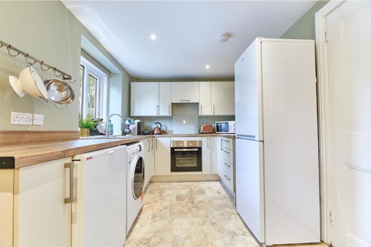 2 Bedrooms Cottage