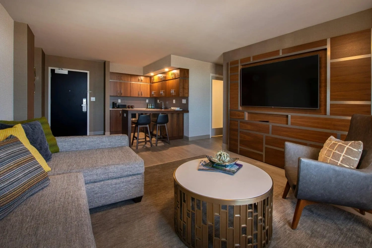 Double Suite
