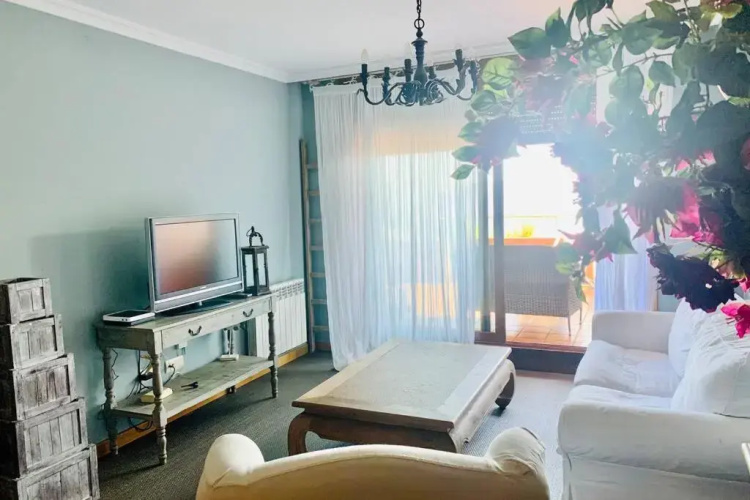 Apartamento Familiar con vistas *****