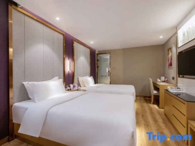 Premier Twin room