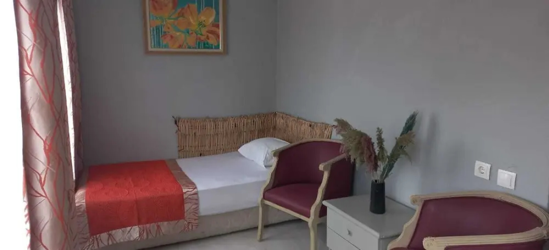 Mert Hotel