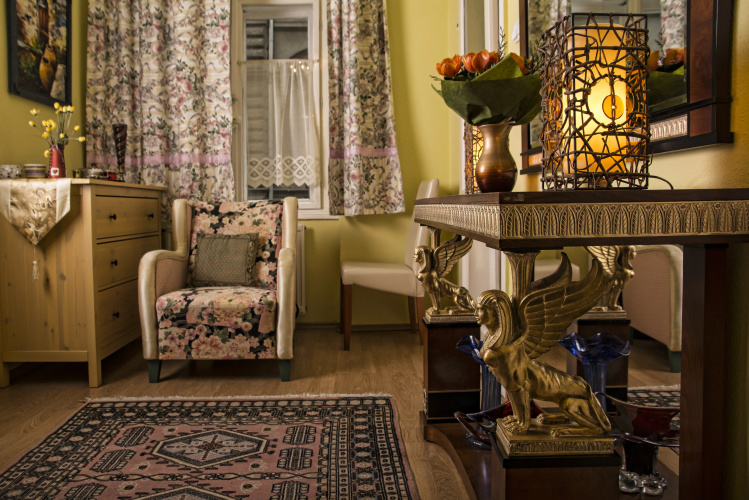 Palace Apartments