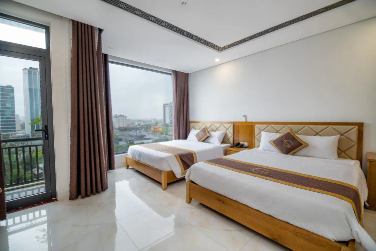 La Lune Hotel