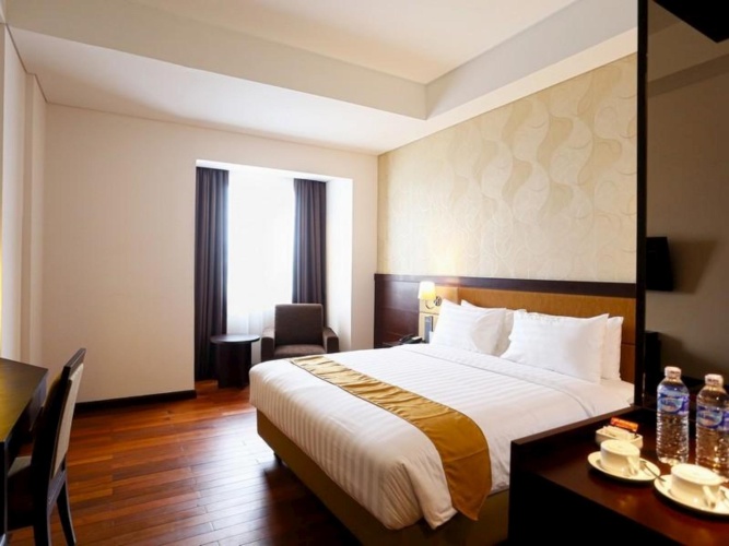 Standard Club room