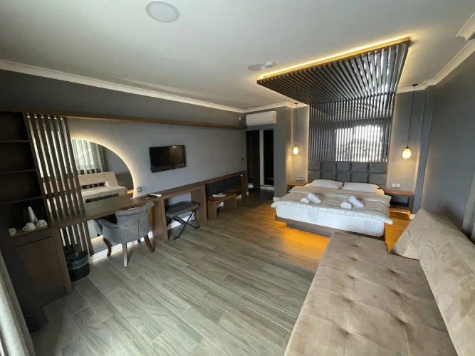 Ida House Assos