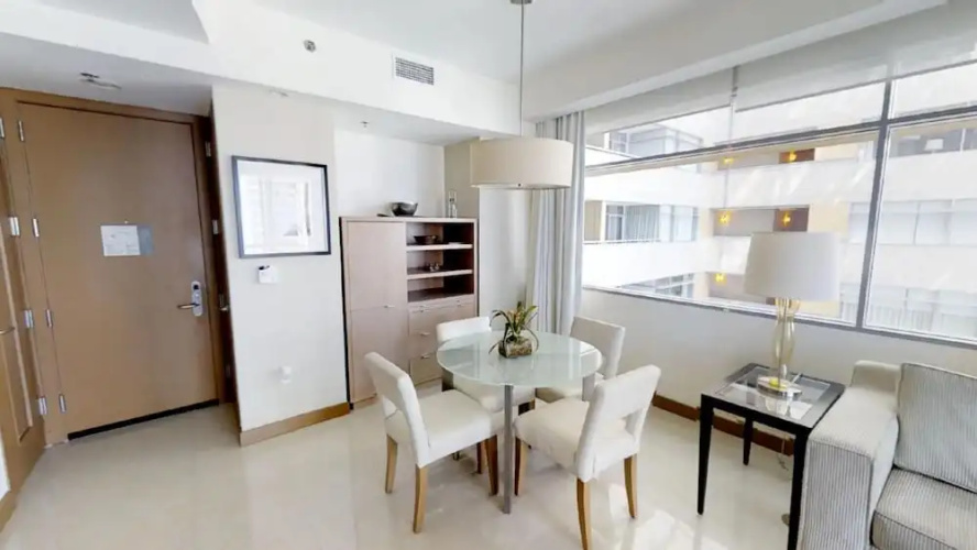 CitiScape - 1 BR Apt at Conrad Hilton