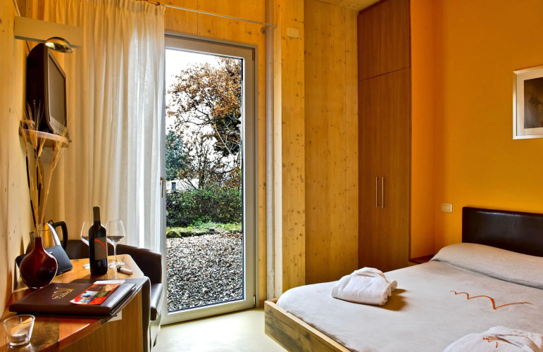 Valdonica Winery & Vineyard Residence