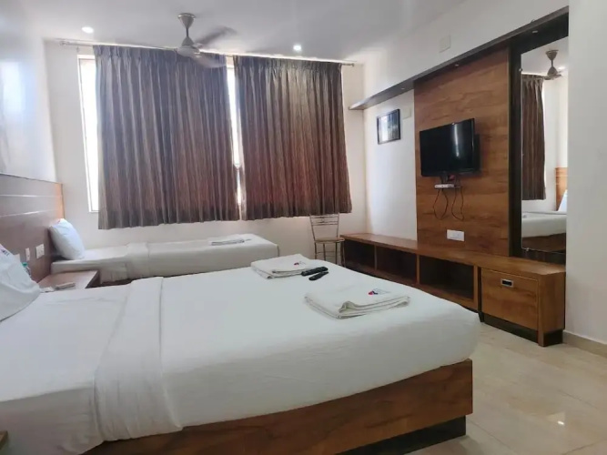 Lingaa's Residency