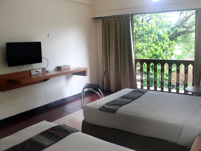 Ratu Hotel & Resort