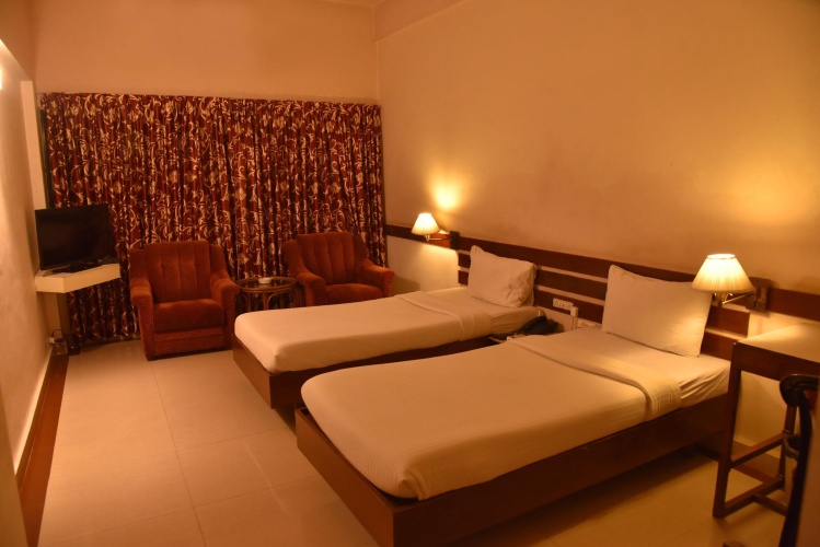 Economy Twin room with view