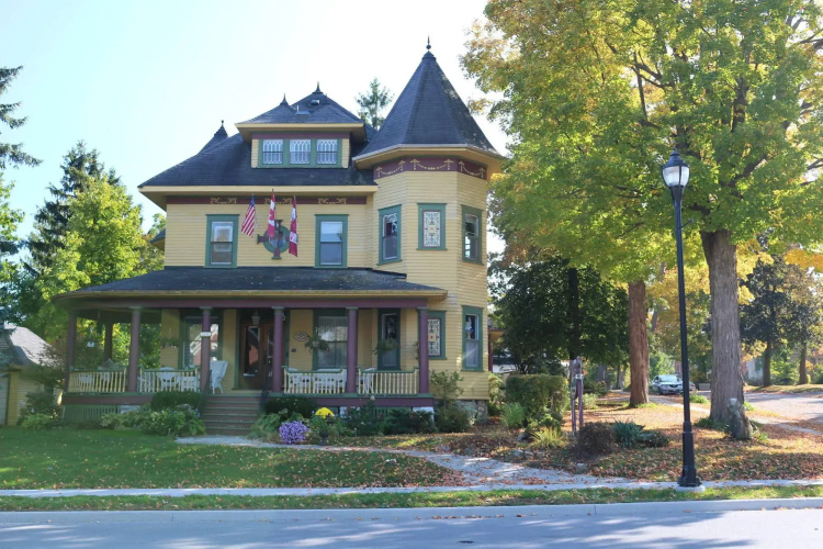 Sleepy Hollow B&B