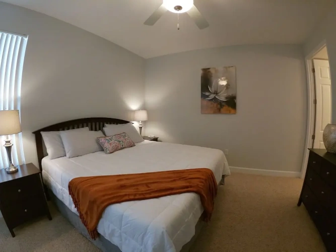 Comfort room