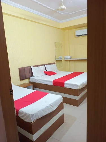 Standard Triple room
