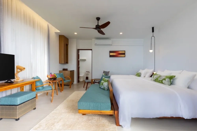 Triple Villa with balcony and with sea view