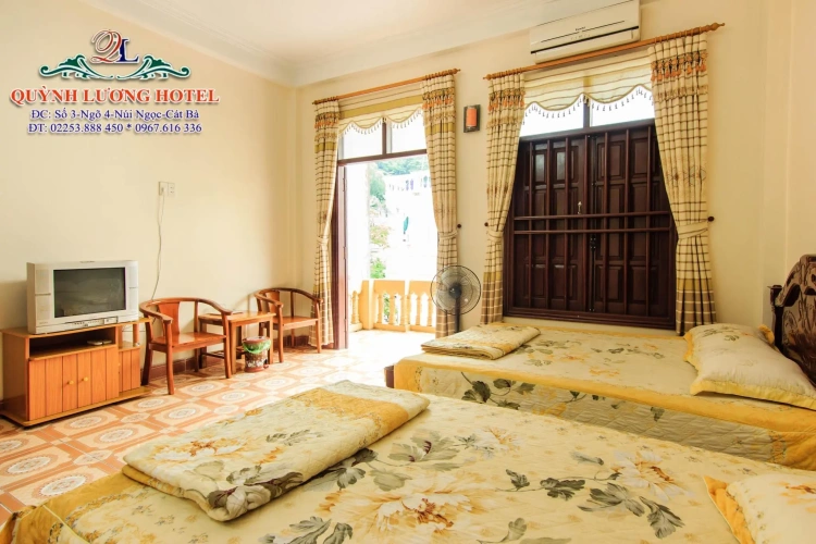 Standard Triple room