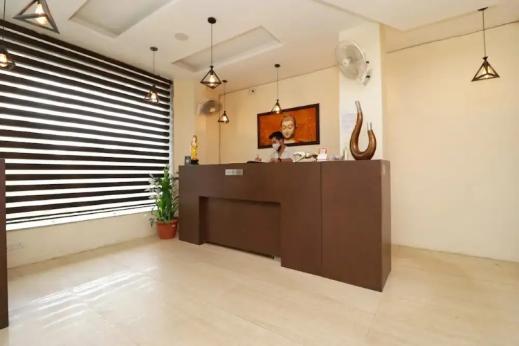 Hotel Mirage Residency