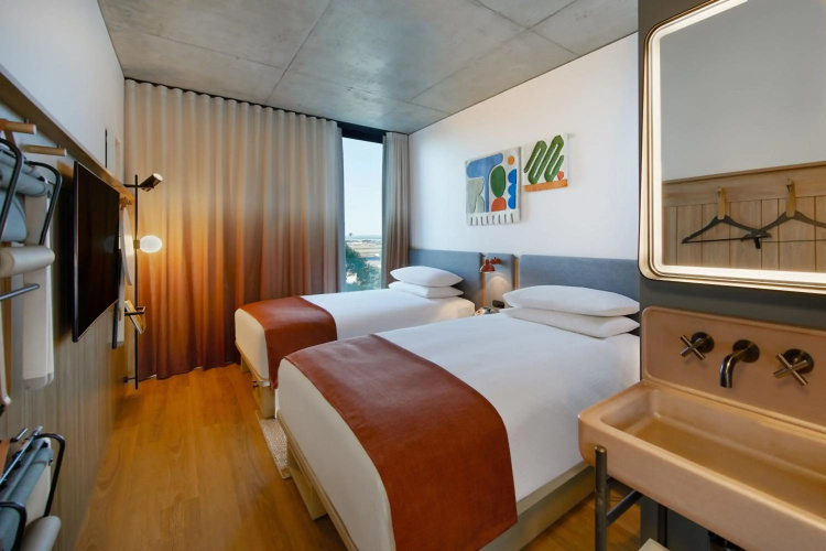 Moxy Sydney Airport