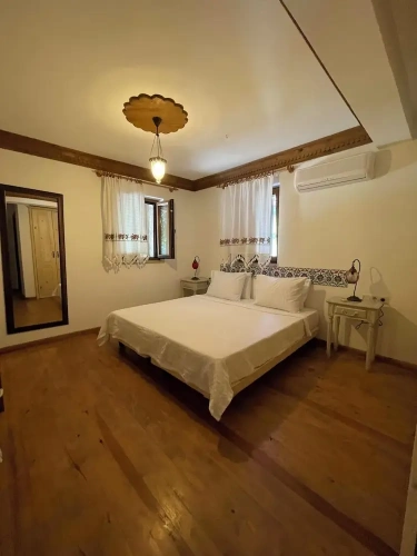 2 Bedrooms Family Suite with garden view
