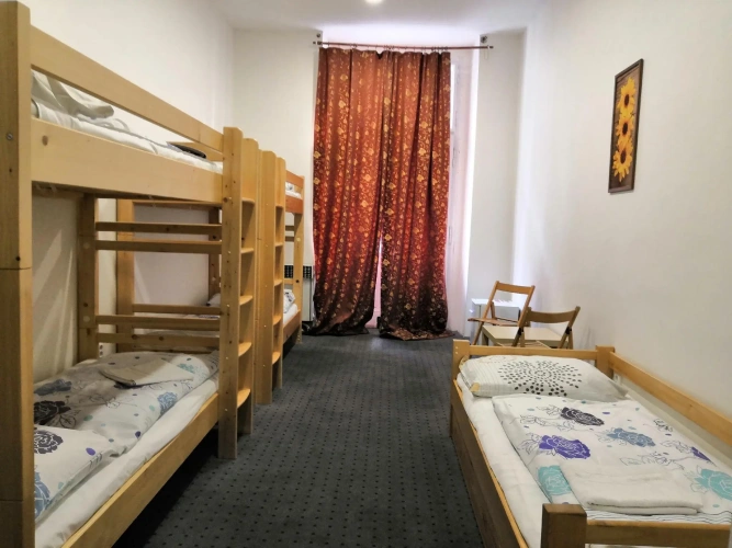 Standard Quintuple room with balcony