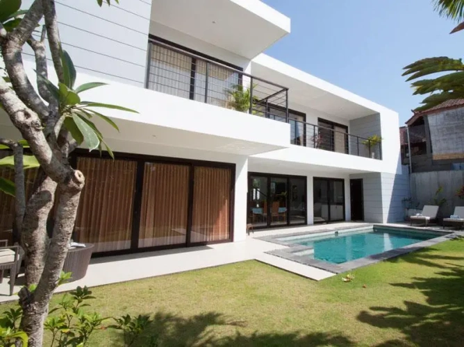 3 Bedrooms Villa