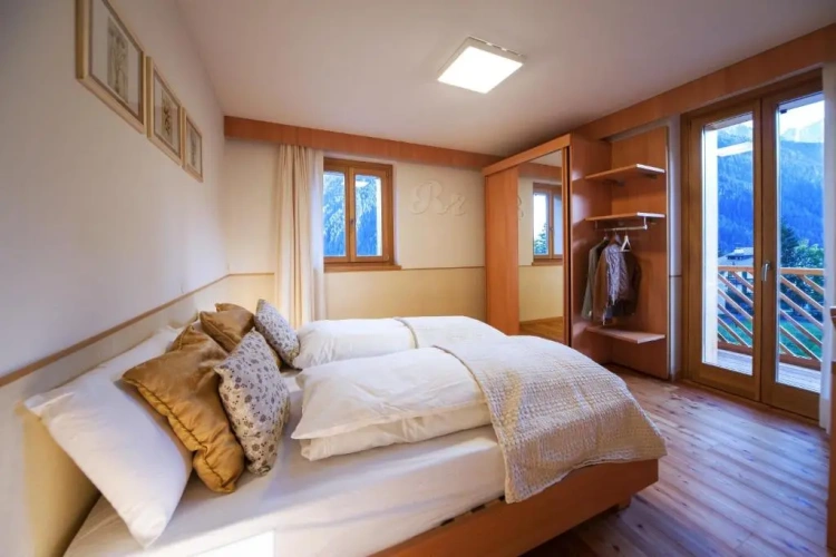 Standard Double room with mountain view