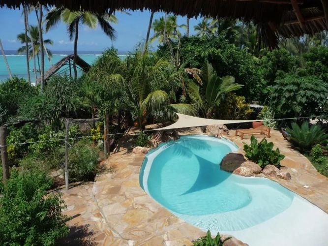 4 Bedrooms Villa