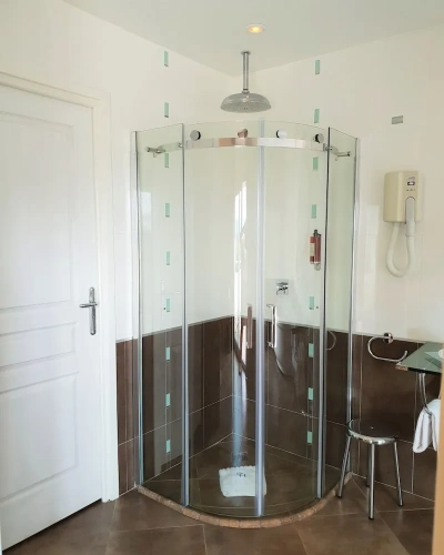 Executive Double room with partial sea view