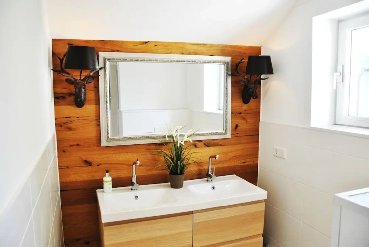 3 Bedrooms Apartment