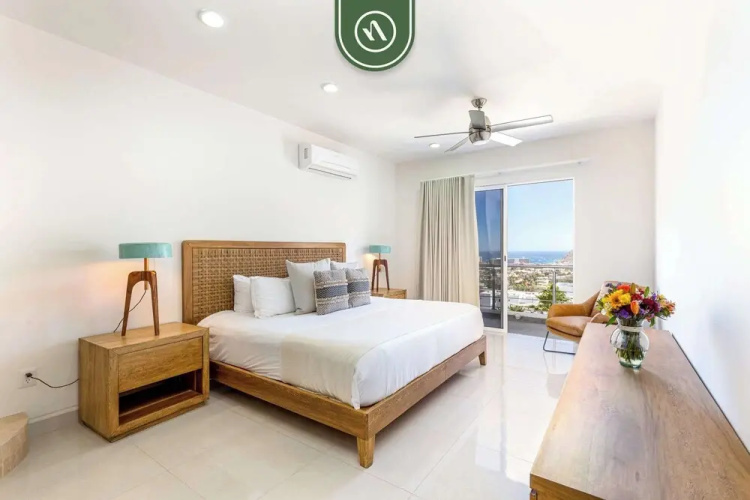 Brand New 3 BR Penthouse - Oceanview Rooftop Pool