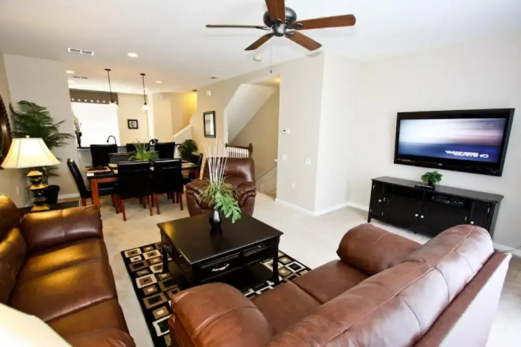 4845 Vista Cay