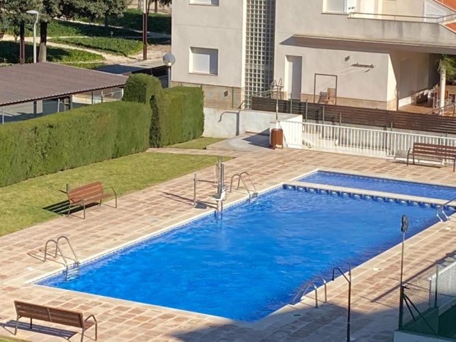 3 Bedrooms Apartment