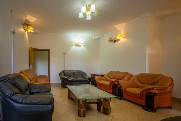 Hibis Hotel