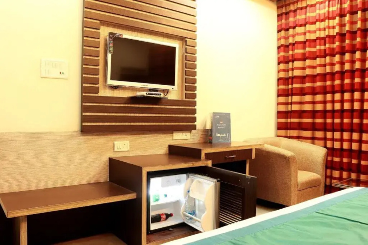 OYO Flagship 1805 Blue Orchid Corporate Inn