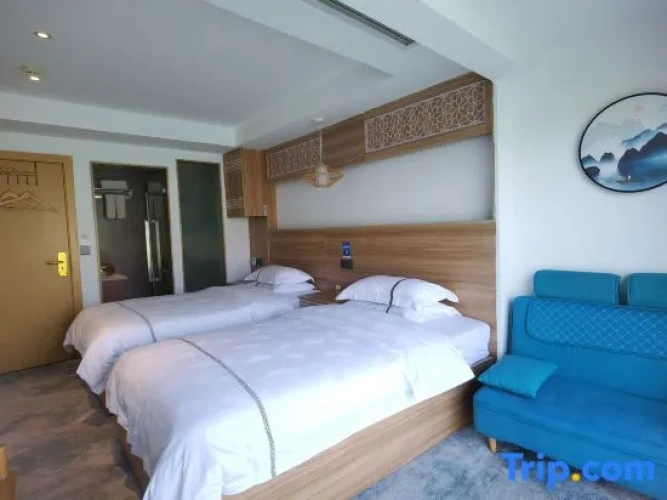 Standard Double room with river view