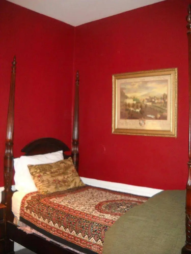 Abacrombie Inn
