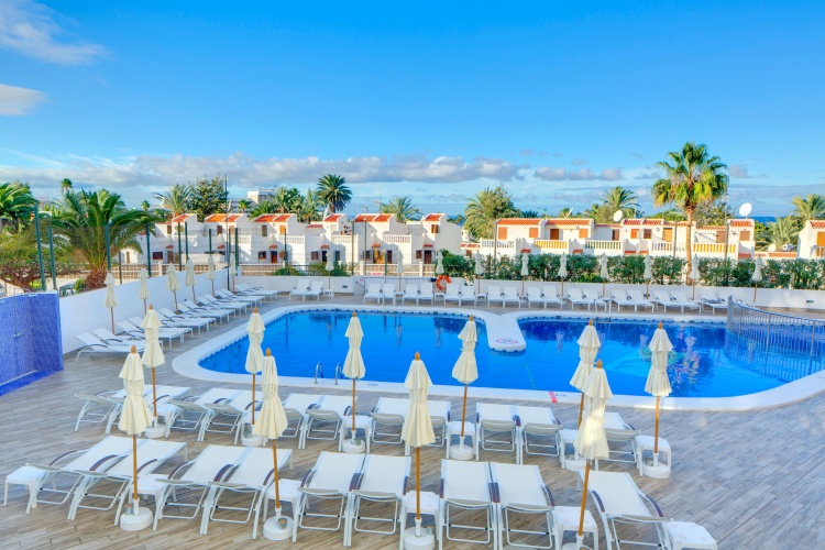 Coral Ocean View - Adults Only photo 25