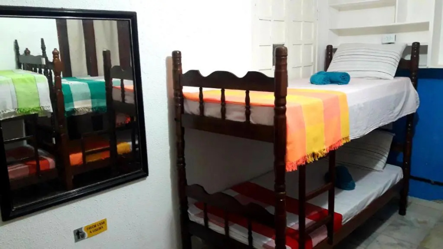 Hostel E Suites Rota Da 13