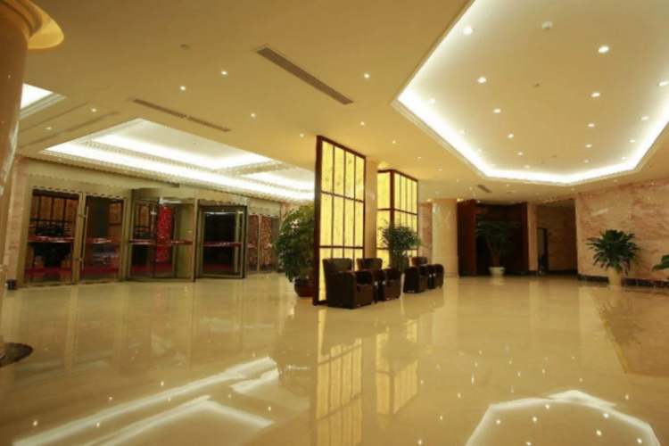 Modern Square Hotel