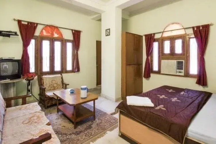 Hotel Krishnam Palace