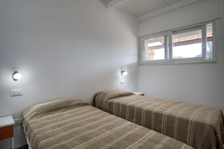2 Bedrooms Cottage