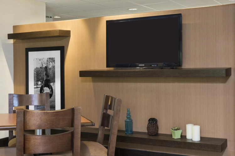 Hampton Inn by Hilton Milwaukee Northwest