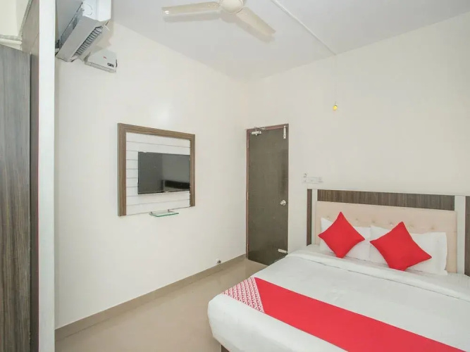 Hotel Cmn Stay