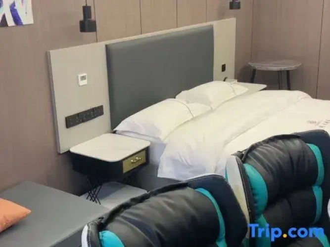 Quadruple Suite